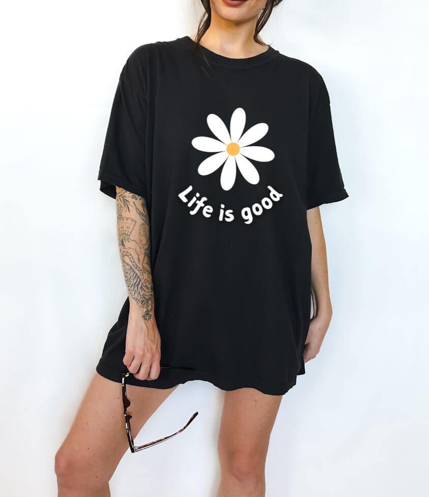 life is good | tee