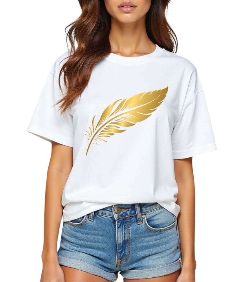 Beautiful feather | oversized T